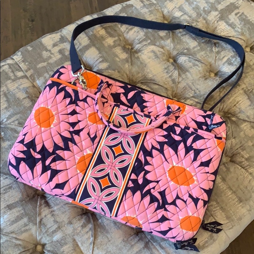 VERA BRADLEY HARD LAPTOP CASE
